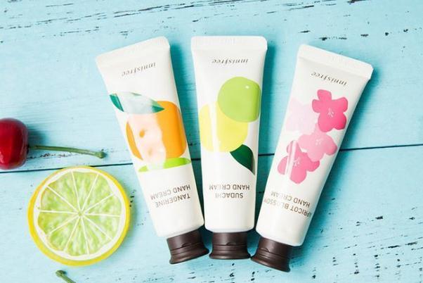 護(hù)手霜的作用和用途 護(hù)手霜哪個(gè)牌子保濕效果好 護(hù)手霜的作用和用途 護(hù)手霜哪個(gè)牌子保濕效果好