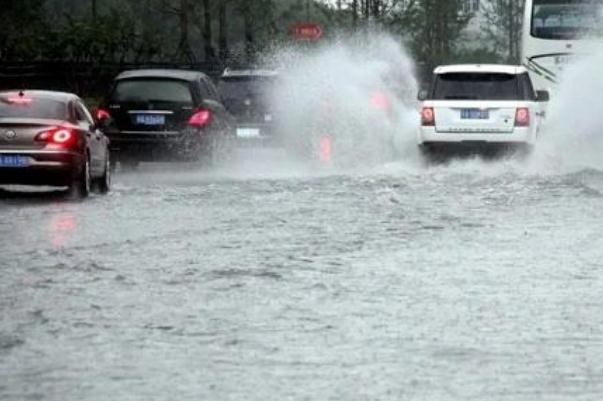 暴雨藍(lán)色預(yù)警江蘇安徽等11省區(qū)市局地有大暴雨 下暴雨可以看電視嗎 暴雨藍(lán)色預(yù)警江蘇安徽等11省區(qū)市局地有大暴雨 下暴雨可以看電視嗎