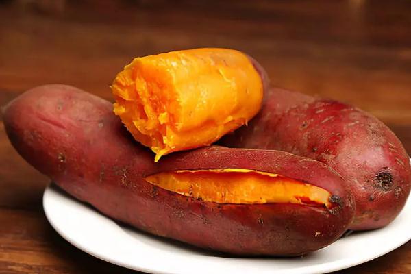 紅薯要洗嗎 烤紅薯用什么紅薯好 紅薯要洗嗎 烤紅薯用什么紅薯好