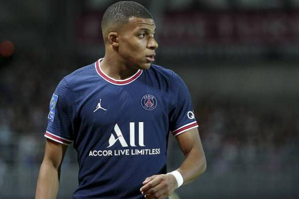 多家媒體稱皇馬報(bào)價(jià)求購姆巴佩 踢足球會(huì)讓腿變粗嗎 多家媒體稱皇馬報(bào)價(jià)求購姆巴佩 踢足球會(huì)讓腿變粗嗎