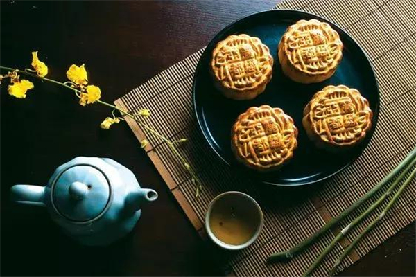 國(guó)慶中秋加班算幾天 國(guó)慶中秋加班費(fèi)算幾天 國(guó)慶中秋加班算幾天 國(guó)慶中秋加班費(fèi)算幾天