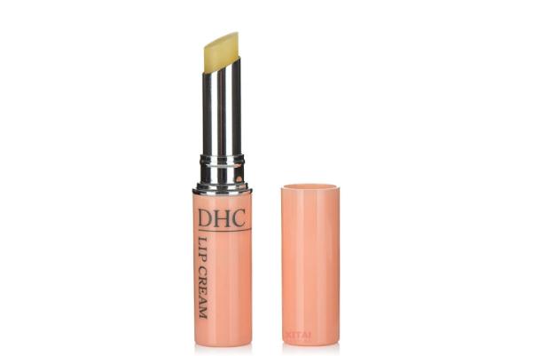 潤(rùn)唇膏的作用與功效 潤(rùn)唇膏可以涂著睡覺(jué)嗎 潤(rùn)唇膏的作用與功效 潤(rùn)唇膏可以涂著睡覺(jué)嗎