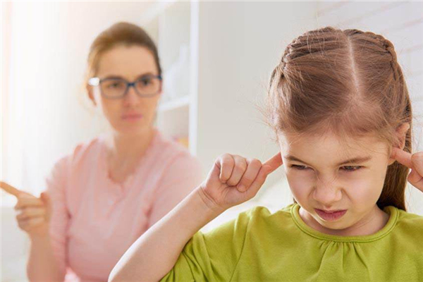 孩子叛逆期一般在什么年齡出現(xiàn) 孩子叛逆期怎么管教最合適 孩子叛逆期一般在什么年齡出現(xiàn) 孩子叛逆期怎么管教最合適