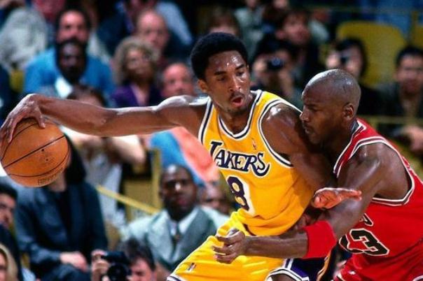 打籃球真的可以長(zhǎng)高嗎 打籃球膝蓋疼怎么回事 打籃球真的可以長(zhǎng)高嗎 打籃球膝蓋疼怎么回事