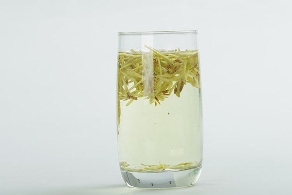 金銀花茶能治口臭嗎 金銀花茶能治咽炎嗎