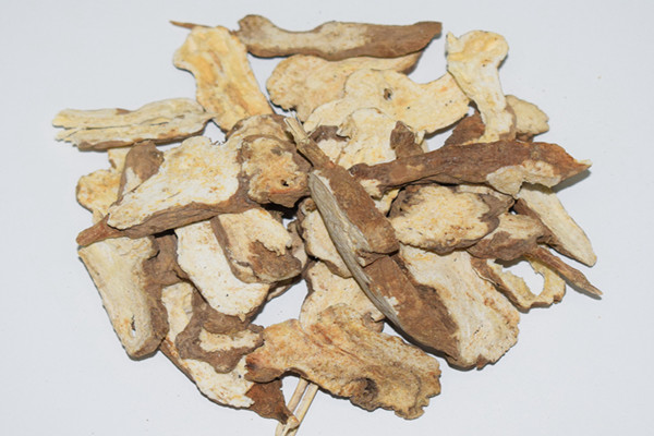 白術(shù)可以和茯苓一起用嗎 白術(shù)和茯苓怎么搭配 白術(shù)可以和茯苓一起用嗎 白術(shù)和茯苓怎么搭配