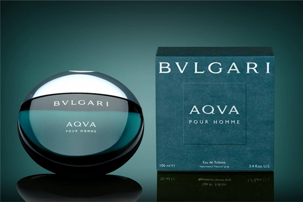 女士香水和男士香水有什么區(qū)別 女士可以用男士香水嗎 女士香水和男士香水有什么區(qū)別 女士可以用男士香水嗎