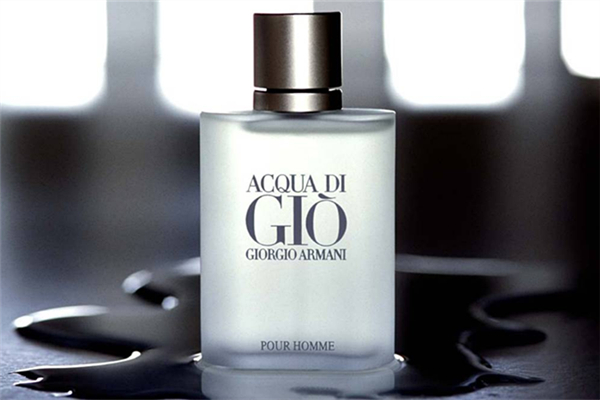 香水前調(diào)一般多久 香水前調(diào)中調(diào)后調(diào)是什么意思 香水前調(diào)一般多久 香水前調(diào)中調(diào)后調(diào)是什么意思