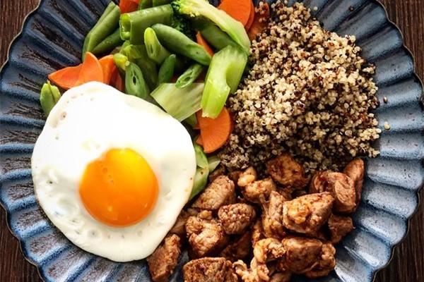 增肌吃雞胸肉有用嗎 增肌吃多少蛋白質(zhì) 增肌吃雞胸肉有用嗎 增肌吃多少蛋白質(zhì)