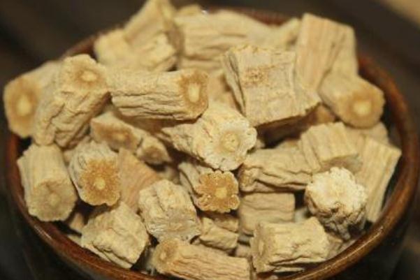 黨參是寒性還是熱性 黨參是人參嗎 黨參是寒性還是熱性 黨參是人參嗎