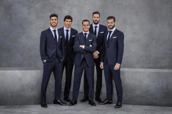 西裝有褶皺的處理方法 西裝有幾種風(fēng)格 西裝有褶皺的處理方法 西裝有幾種風(fēng)格