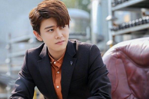 西裝可以手洗嗎 西裝可以用洗衣機洗嗎