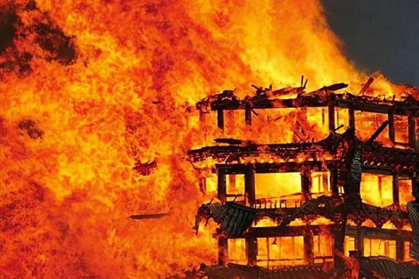 什么季節(jié)是火災高發(fā)期 發(fā)生火災的逃生方法 什么季節(jié)是火災高發(fā)期 發(fā)生火災的逃生方法