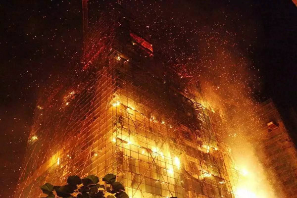 什么季節(jié)是火災高發(fā)期 發(fā)生火災的逃生方法 什么季節(jié)是火災高發(fā)期 發(fā)生火災的逃生方法