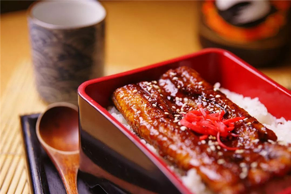 鰻魚可以燉湯嗎 鰻魚燉湯要燉多久 鰻魚可以燉湯嗎 鰻魚燉湯要燉多久