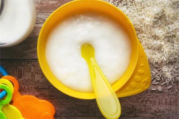 嬰兒米粉應(yīng)該怎么沖 嬰兒米粉的營養(yǎng)價(jià)值功效和作用