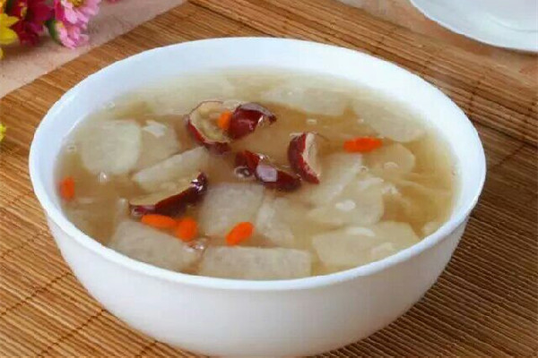 冰糖雪梨蒸好熱吃還是涼吃好 冰糖雪梨吃幾次好 冰糖雪梨蒸好熱吃還是涼吃好 冰糖雪梨吃幾次好