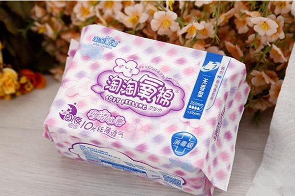 衛(wèi)生巾是網(wǎng)面好還是棉的好 網(wǎng)面和棉質衛(wèi)生巾有什么區(qū)別