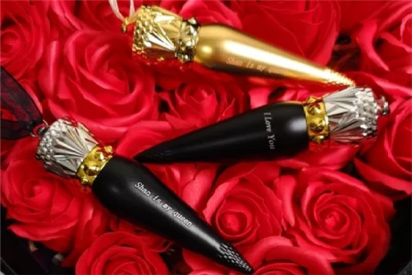 蘿卜丁口紅什么牌子 蘿卜丁口紅是哪個(gè)國家的 蘿卜丁口紅什么牌子 蘿卜丁口紅是哪個(gè)國家的