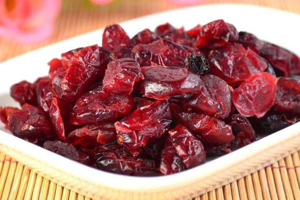 蔓越莓干對(duì)女性的功效與作用 蔓越莓干吃了會(huì)長(zhǎng)胖嗎