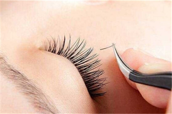 種睫毛一般保持多久 種睫毛要多久時(shí)間做好 種睫毛一般保持多久 種睫毛要多久時(shí)間做好