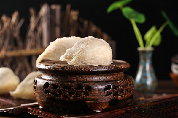 燕窩買(mǎi)燕條還是燕盞 燕窩買(mǎi)那種的性?xún)r(jià)比高