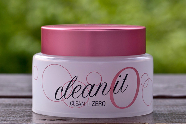 卸妝膏能天天用嗎 卸妝膏能當(dāng)洗面奶嗎 卸妝膏能天天用嗎 卸妝膏能當(dāng)洗面奶嗎