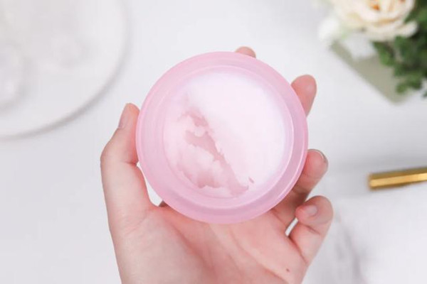 卸妝膏能天天用嗎 卸妝膏能當(dāng)洗面奶嗎 卸妝膏能天天用嗎 卸妝膏能當(dāng)洗面奶嗎