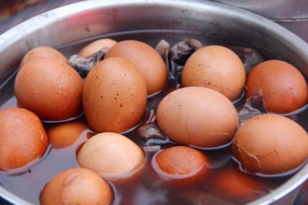 茶葉蛋有蛋白質(zhì)嗎 茶葉蛋吃多了有毒嗎 茶葉蛋有蛋白質(zhì)嗎 茶葉蛋吃多了有毒嗎