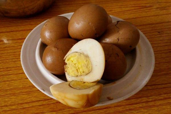 茶葉蛋要泡多久才入味 茶葉蛋有什么營養(yǎng)價(jià)值 茶葉蛋要泡多久才入味 茶葉蛋有什么營養(yǎng)價(jià)值