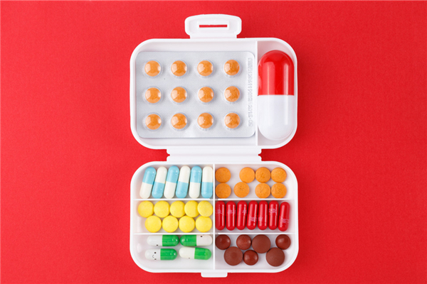 膠囊為什么有不同顏色 膠囊顏色代表什么 膠囊為什么有不同顏色 膠囊顏色代表什么