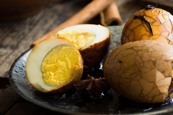 茶葉蛋要泡多久才入味 茶葉蛋有什么營養(yǎng)價(jià)值 茶葉蛋要泡多久才入味 茶葉蛋有什么營養(yǎng)價(jià)值