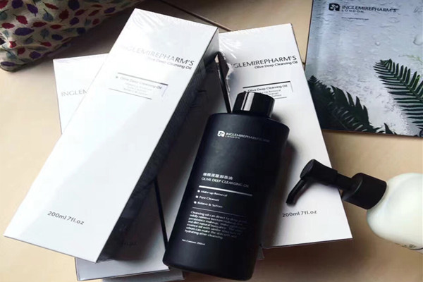 英樹(shù)卸妝油好用嗎 英樹(shù)卸妝油的使用步驟 英樹(shù)卸妝油好用嗎 英樹(shù)卸妝油的使用步驟