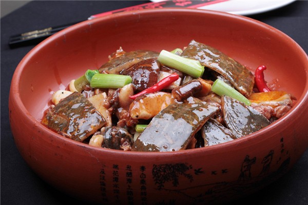 甲魚(yú)膽汁腌制甲魚(yú)能去腥嗎 甲魚(yú)膽汁的功效和作用