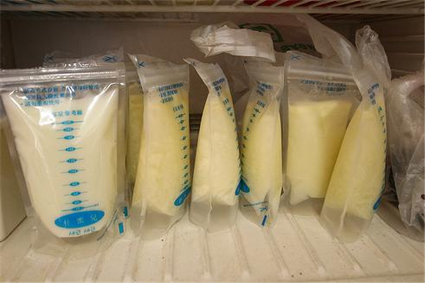 儲奶袋是干嘛的 儲奶袋是什么材質(zhì)的