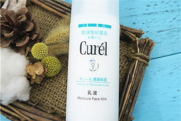 珂潤(rùn)護(hù)膚品敏感肌能用嗎 珂潤(rùn)護(hù)膚品含有酒精嗎 珂潤(rùn)護(hù)膚品敏感肌能用嗎 珂潤(rùn)護(hù)膚品含有酒精嗎