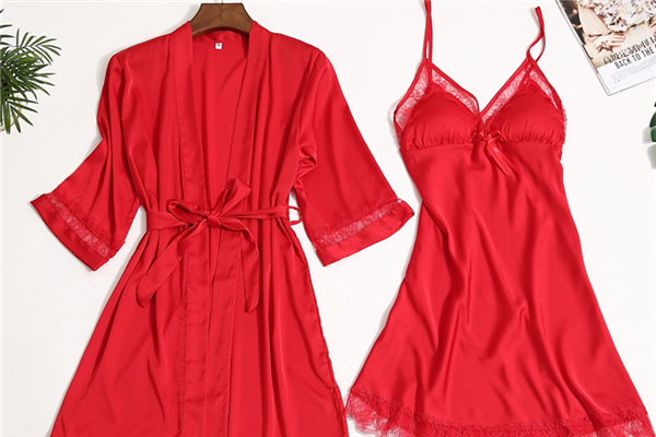 睡袍怎么系不會(huì)散開(kāi) 睡袍為什么都是綁帶式的