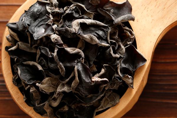 黑木耳對(duì)腎結(jié)石有好處嗎 黑木耳對(duì)高血壓有好處嗎 黑木耳對(duì)腎結(jié)石有好處嗎 黑木耳對(duì)高血壓有好處嗎