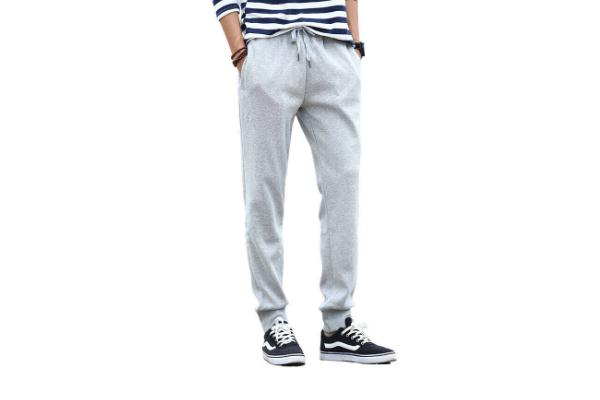 衛(wèi)褲可以搭配馬丁靴嗎 衛(wèi)褲可以搭配毛衣嗎 衛(wèi)褲可以搭配馬丁靴嗎 衛(wèi)褲可以搭配毛衣嗎