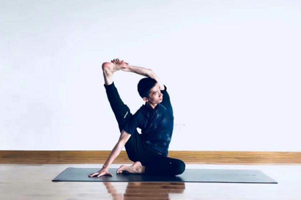 練瑜伽對(duì)腰椎間盤突出有好處嗎 有腰椎間盤突出的人能不能練瑜伽 練瑜伽對(duì)腰椎間盤突出有好處嗎 有腰椎間盤突出的人能不能練瑜伽