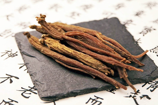 紅參的營養(yǎng)價(jià)值 紅參和什么搭配好 紅參的營養(yǎng)價(jià)值 紅參和什么搭配好