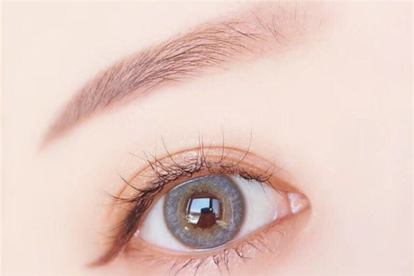 美瞳對眼睛傷害大嗎 美瞳購買注意事項(xiàng)