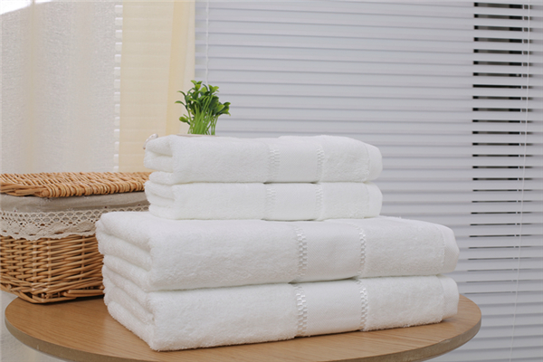 浴巾可和別人共用嗎 浴巾買棉的好還是超細纖維