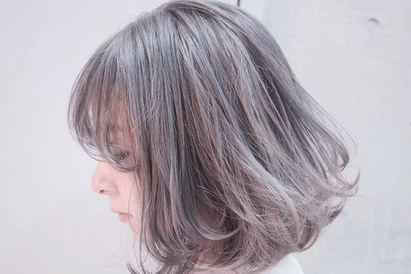 染發(fā)后多久可以燙發(fā) 染發(fā)后多久可以拉直頭發(fā) 染發(fā)后多久可以燙發(fā) 染發(fā)后多久可以拉直頭發(fā)