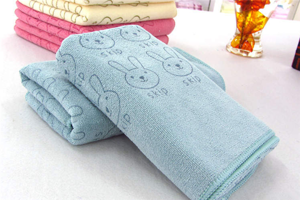 浴巾有黑點還能用嗎 浴巾黑點怎么去除 浴巾有黑點還能用嗎 浴巾黑點怎么去除