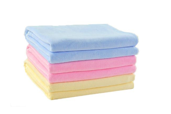 浴巾多久換一次 浴巾需要經(jīng)常換嗎 浴巾多久換一次 浴巾需要經(jīng)常換嗎