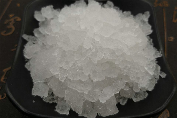 芒硝會灼傷皮膚嗎 芒硝使用注意事項(xiàng)