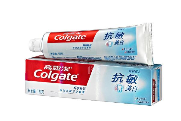 牙膏是酸性還是堿性 牙膏是含氟好還是不含氟好 牙膏是酸性還是堿性 牙膏是含氟好還是不含氟好