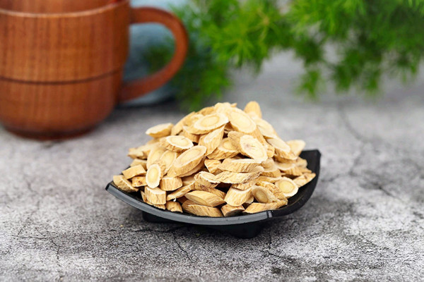 黃芪可以治胃病嗎 黃芪能治便秘嗎 黃芪可以治胃病嗎 黃芪能治便秘嗎