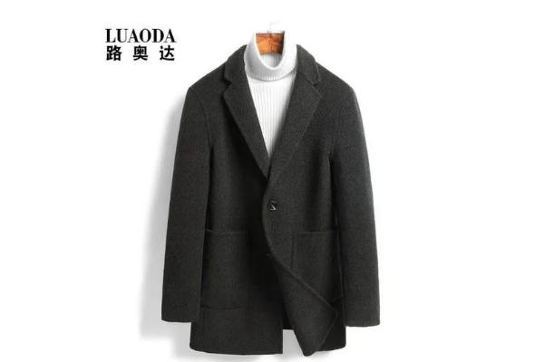 毛呢大衣會掉色的嗎 毛呢大衣會越穿越大嗎 毛呢大衣會掉色的嗎 毛呢大衣會越穿越大嗎